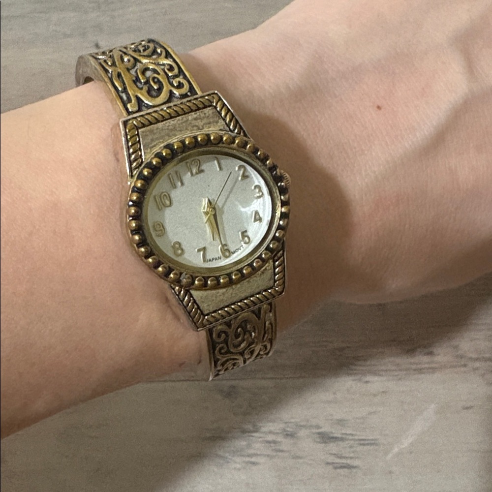 Vintage‎ Gold Women's Watch